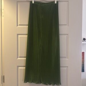 SHEIN Green Midi Pleated Skirt
